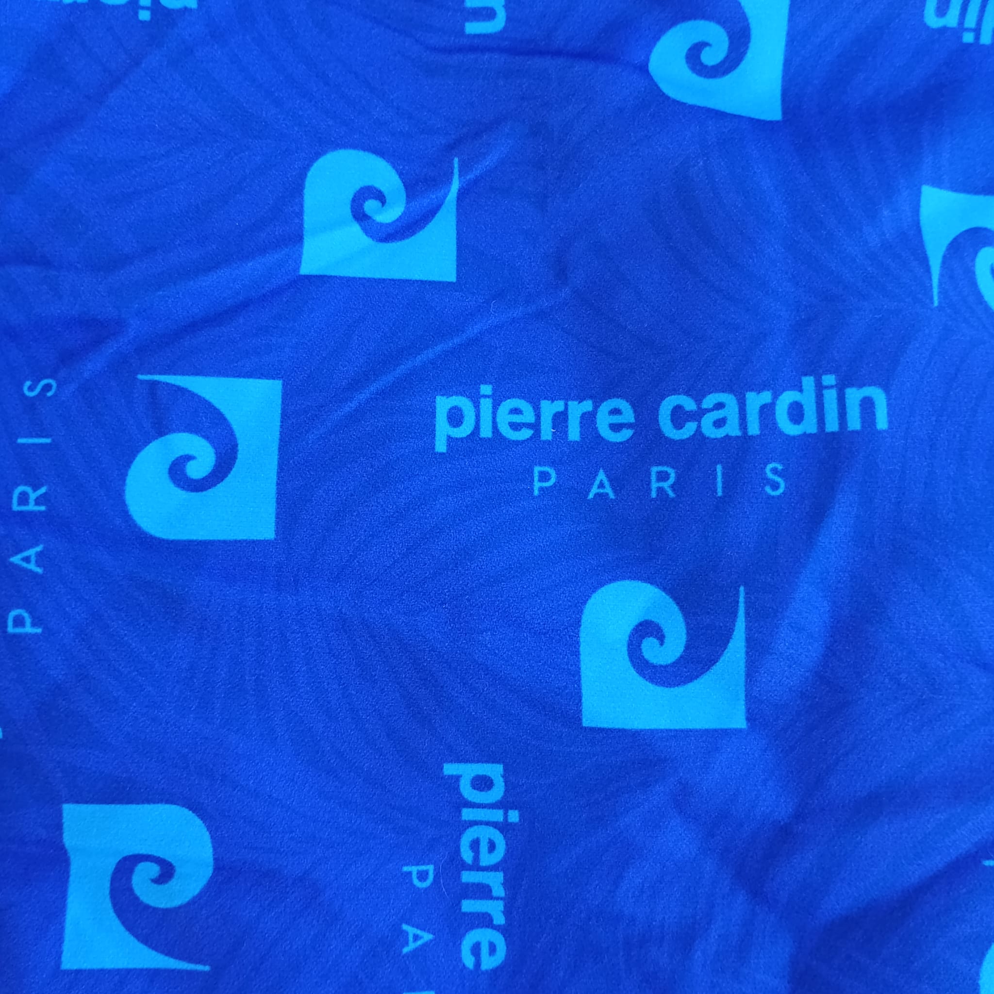 Szlafrok sportowy męski Pierre Cardin Paris z kapturem basen-siłownia-podróż - obrazek 2
